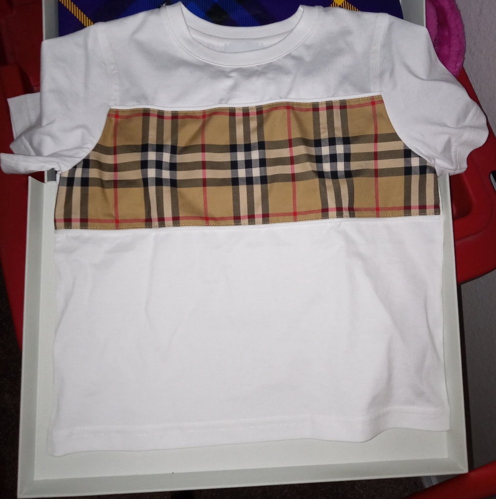 Burberry T-shirt